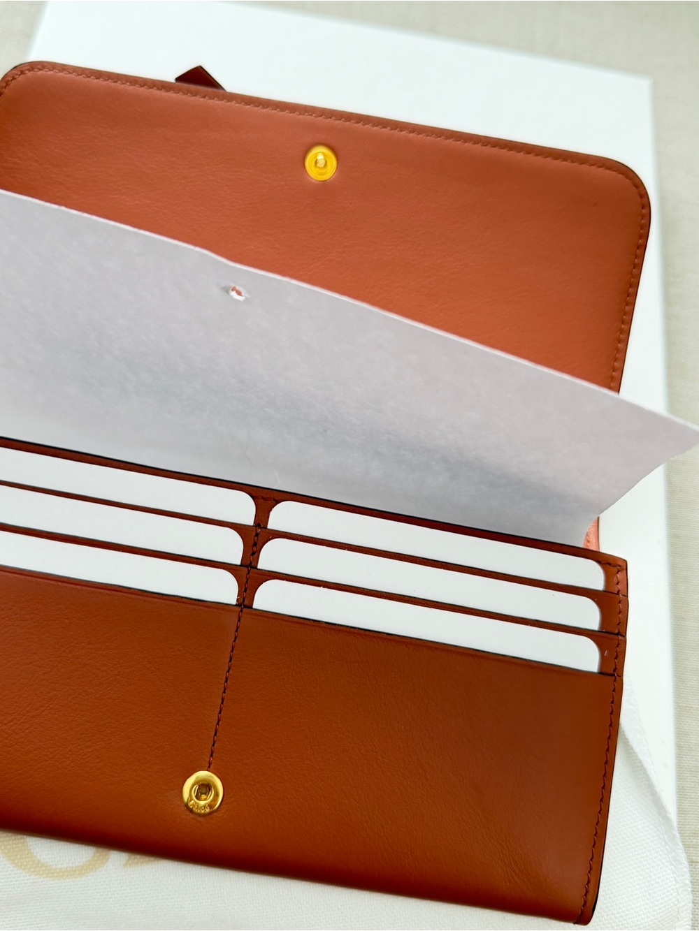 Chloé Cognac Leather Wallet with Signature Gold Ring - Picture 10 of 16